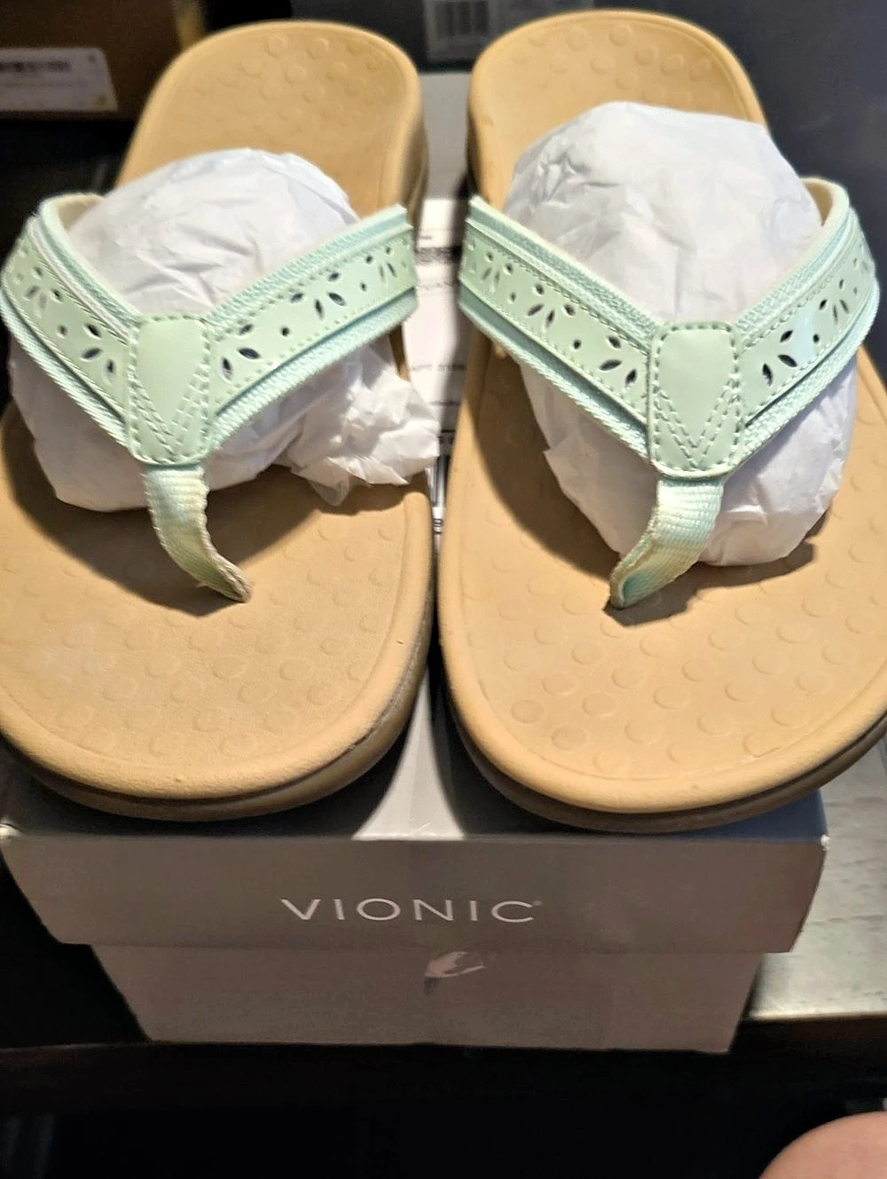 Vionic Tide Casandra Toe Post Leather Sandal Seafoam Green NIB